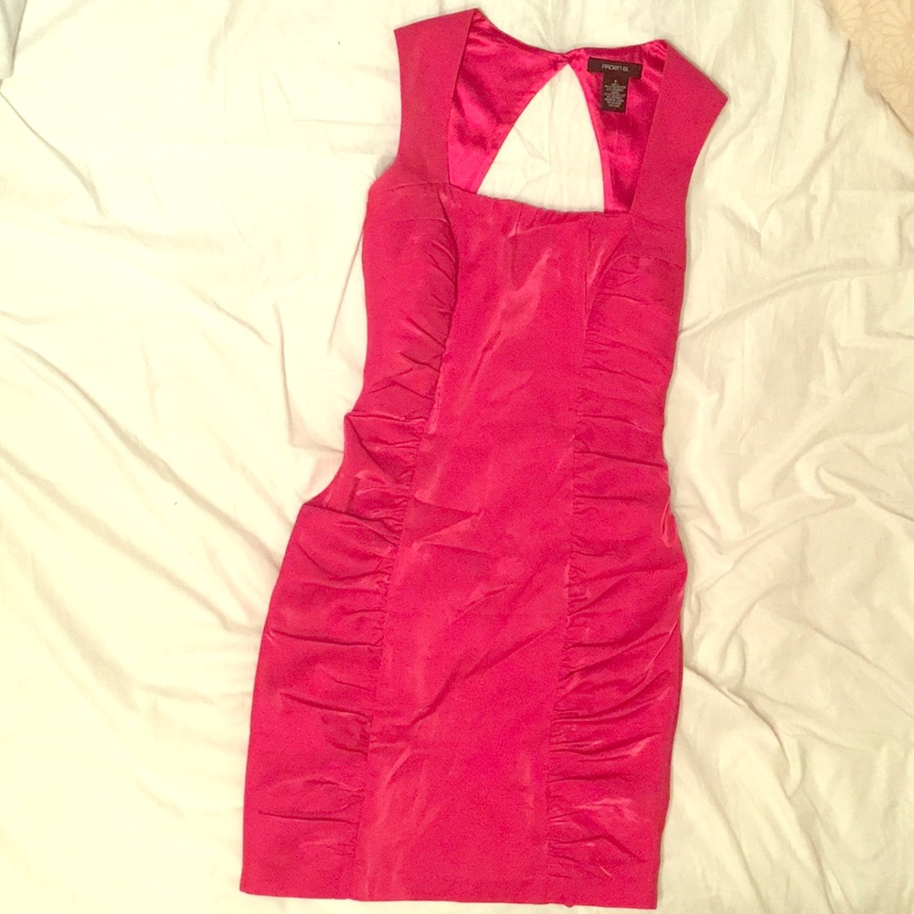 Flattering Arden B bodycon dress